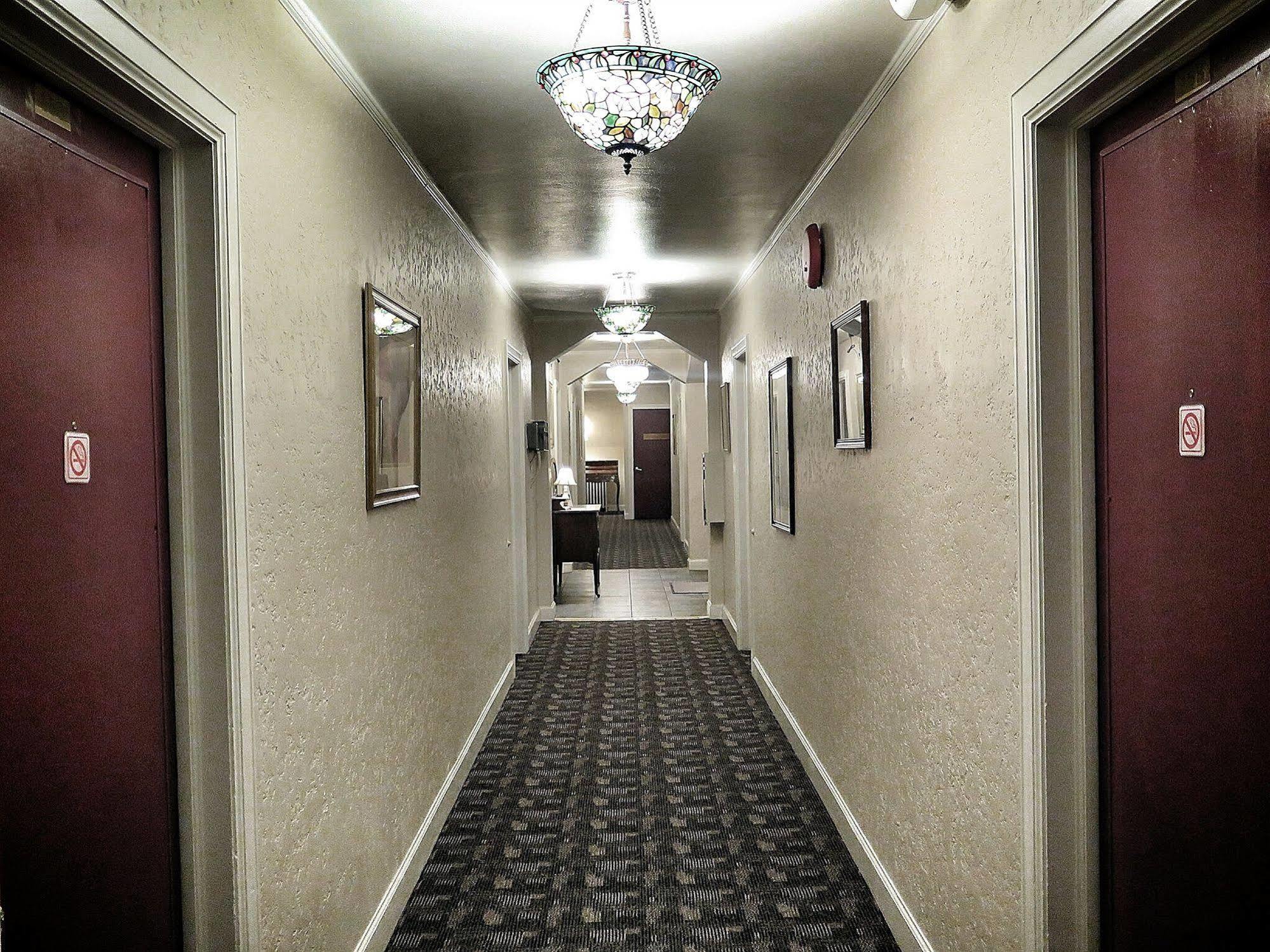 Inn At Queen Anne Сиэтл Экстерьер фото